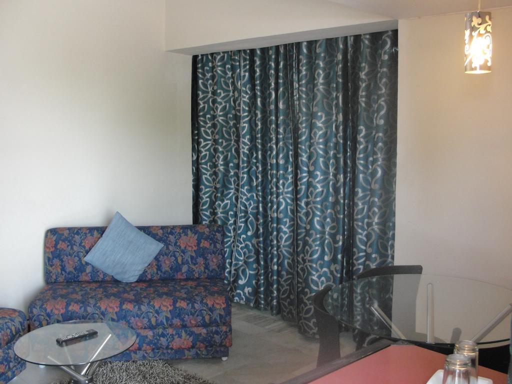 Oyo 15791 Flagship Hotel Executive Hazratganj Lucknow Exterior photo